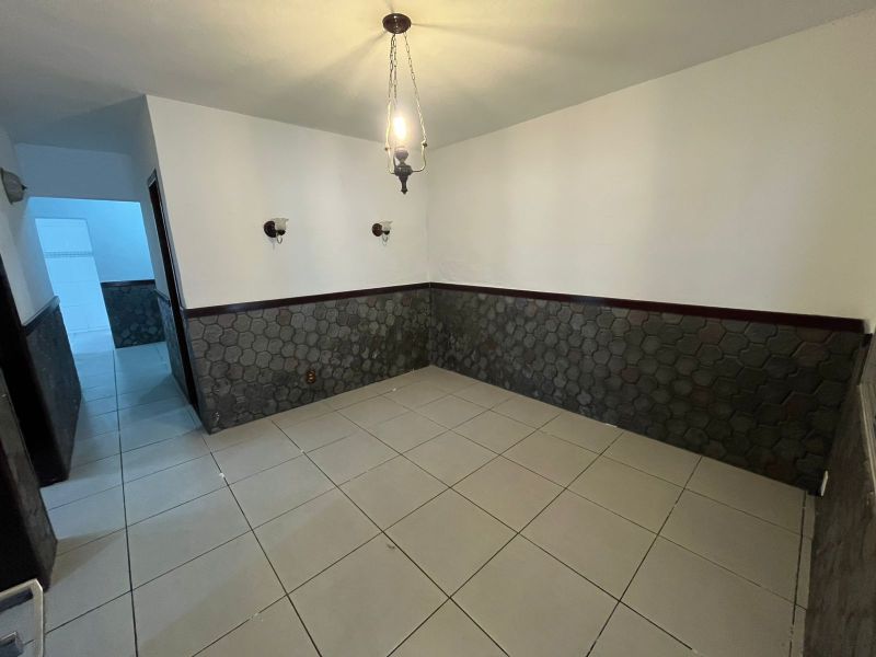 CASA no bairro CAIEIRA em VOLTA REDONDA
