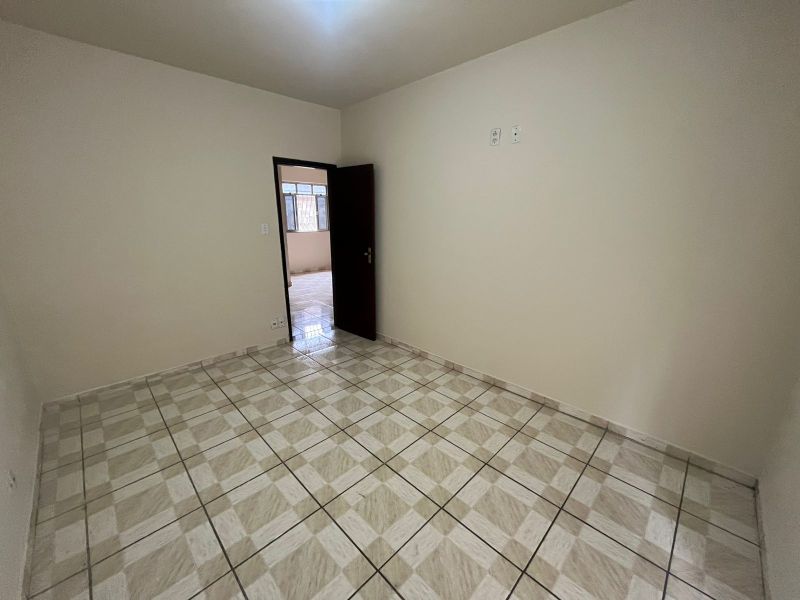 APARTAMENTO no bairro ATERRADO em VOLTA REDONDA