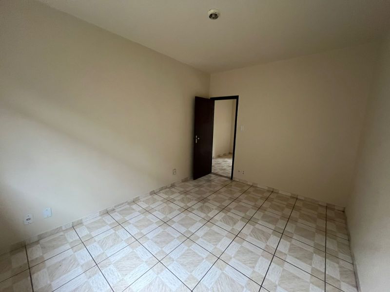 APARTAMENTO no bairro ATERRADO em VOLTA REDONDA