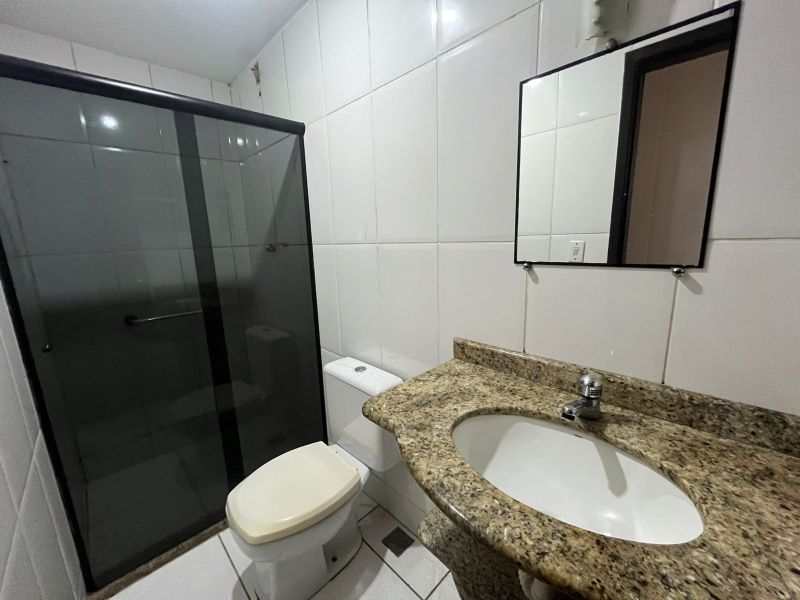 APARTAMENTO no bairro ATERRADO em VOLTA REDONDA