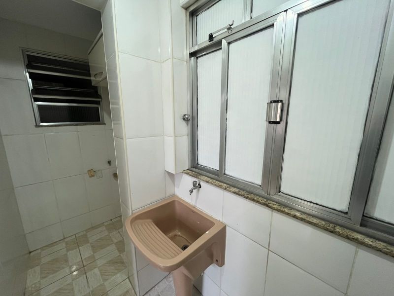 APARTAMENTO no bairro ATERRADO em VOLTA REDONDA