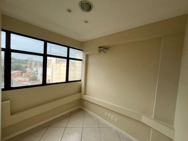 SALA COMERCIAL no bairro VILA SANTA CECÍLIA em VOLTA REDONDA