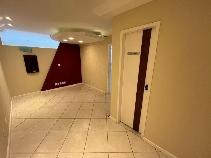 SALA COMERCIAL no bairro VILA SANTA CECÍLIA em VOLTA REDONDA