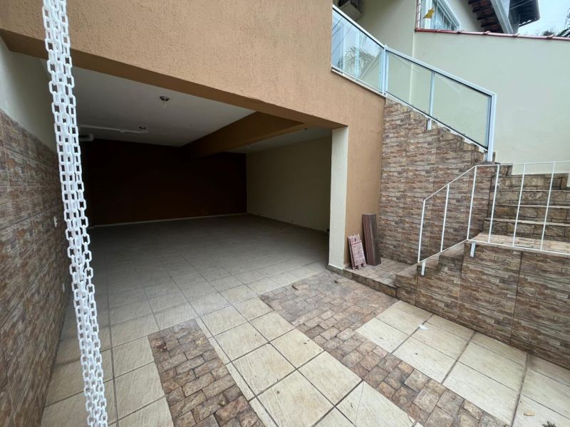 CASA no bairro JARDIM AMÁLIA em VOLTA REDONDA