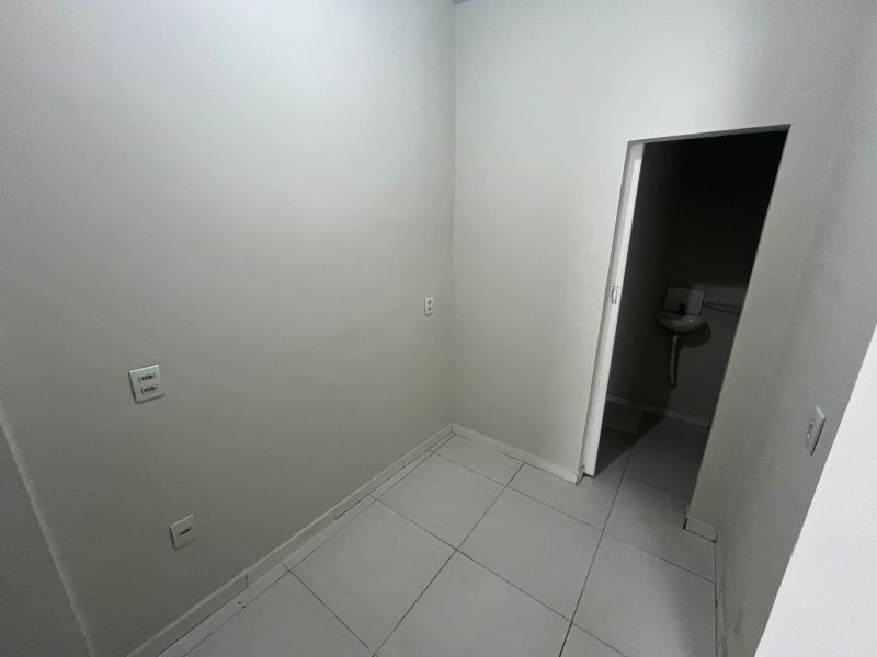 LOJA COMERCIAL no bairro RETIRO em VOLTA REDONDA