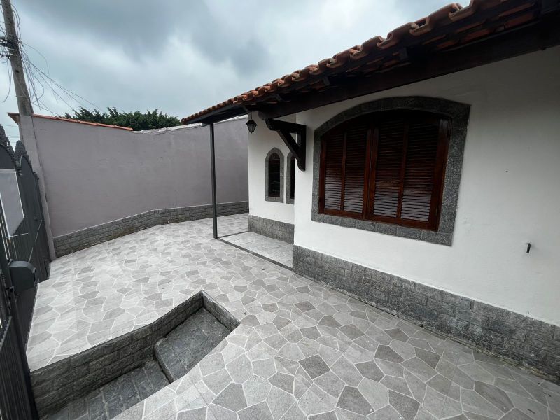 CASA 2d  no bairro JARDIM VILA RICA - TIRADENTES em VOLTA REDONDA