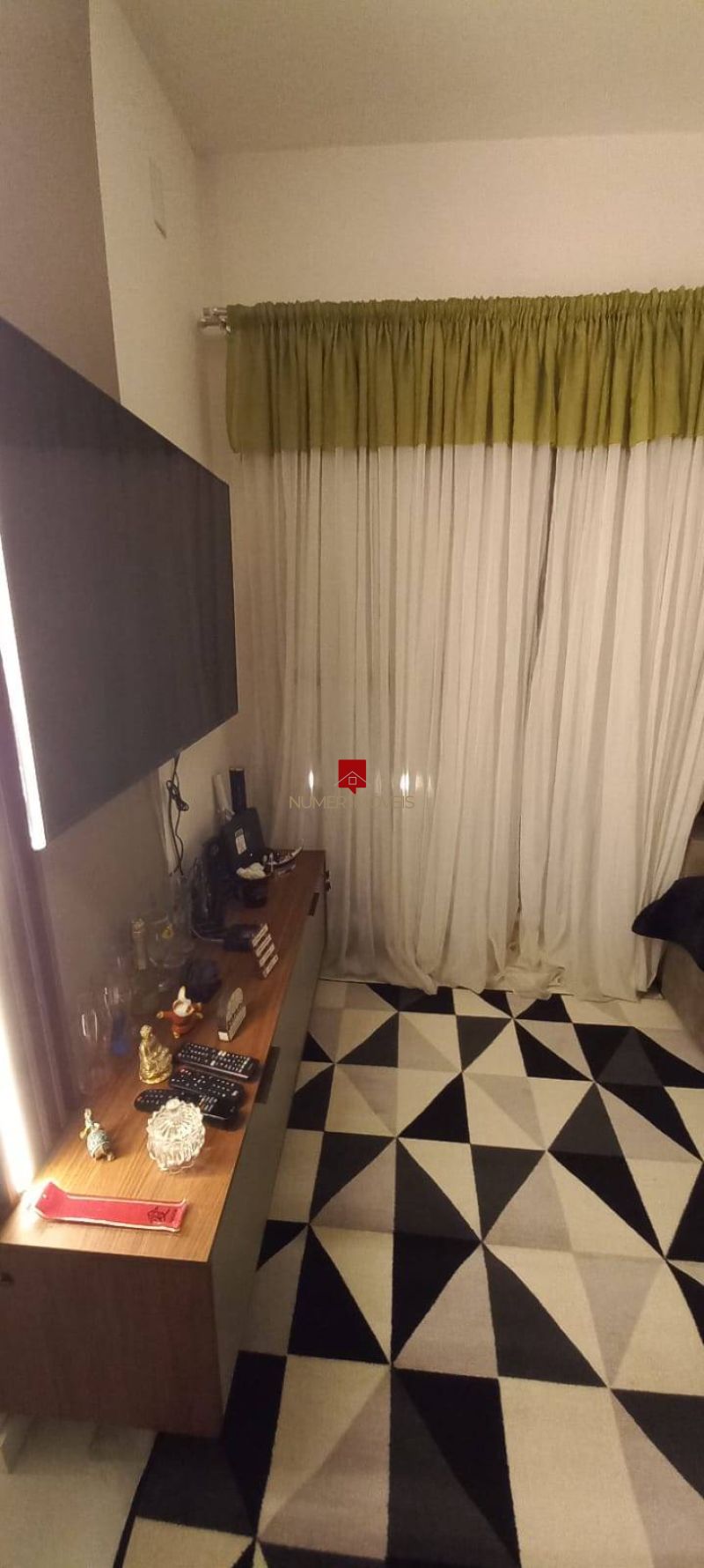 APARTAMENTO 1 Dormit&oacuterios no bairro TRÊS VENDAS em PELOTAS