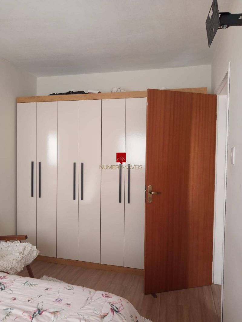 APARTAMENTO 2 Dormit&oacuterios no bairro CENTRO em PELOTAS
