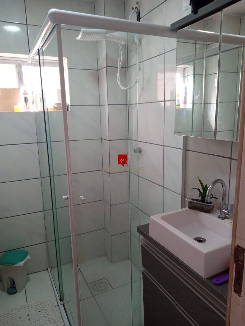 APARTAMENTO 2 Dormit&oacuterios no bairro CENTRO em PELOTAS