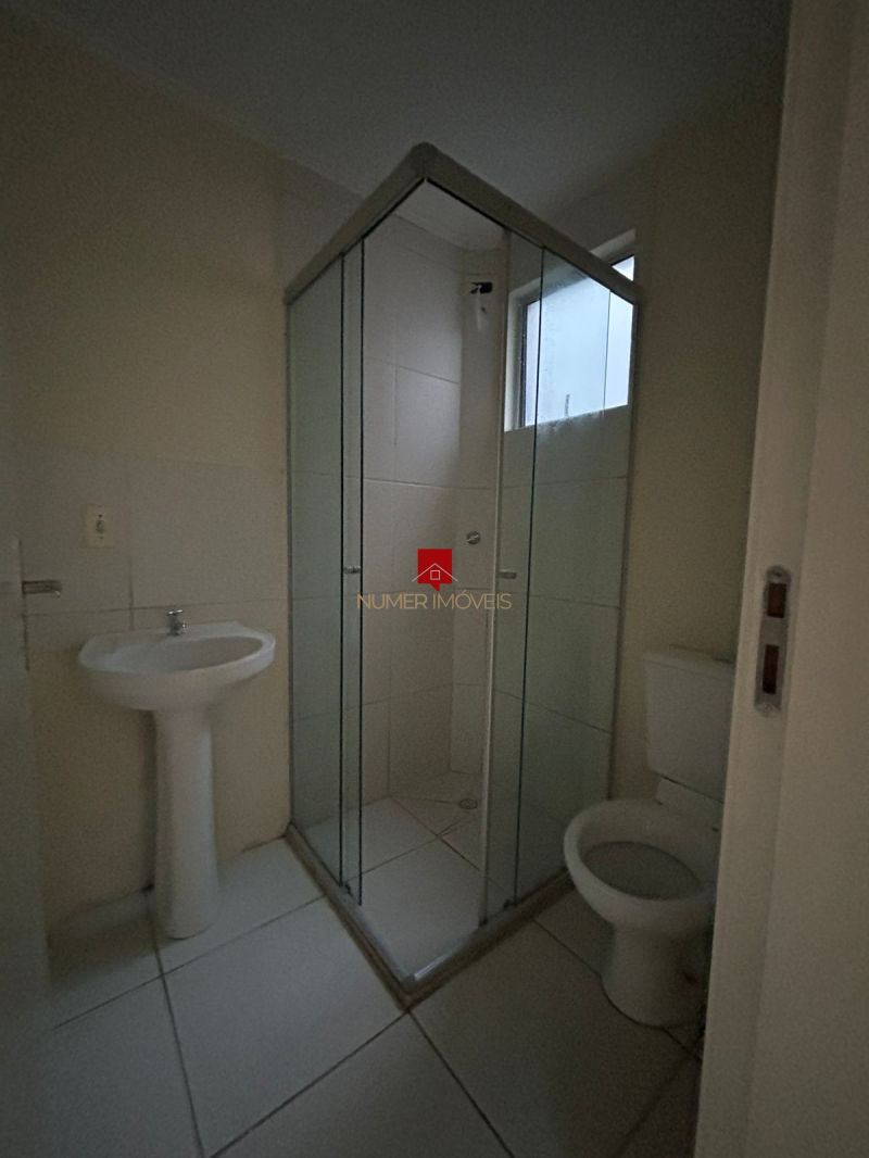 APARTAMENTO 2 Dormit&oacuterios no bairro TRÊS VENDAS em PELOTAS