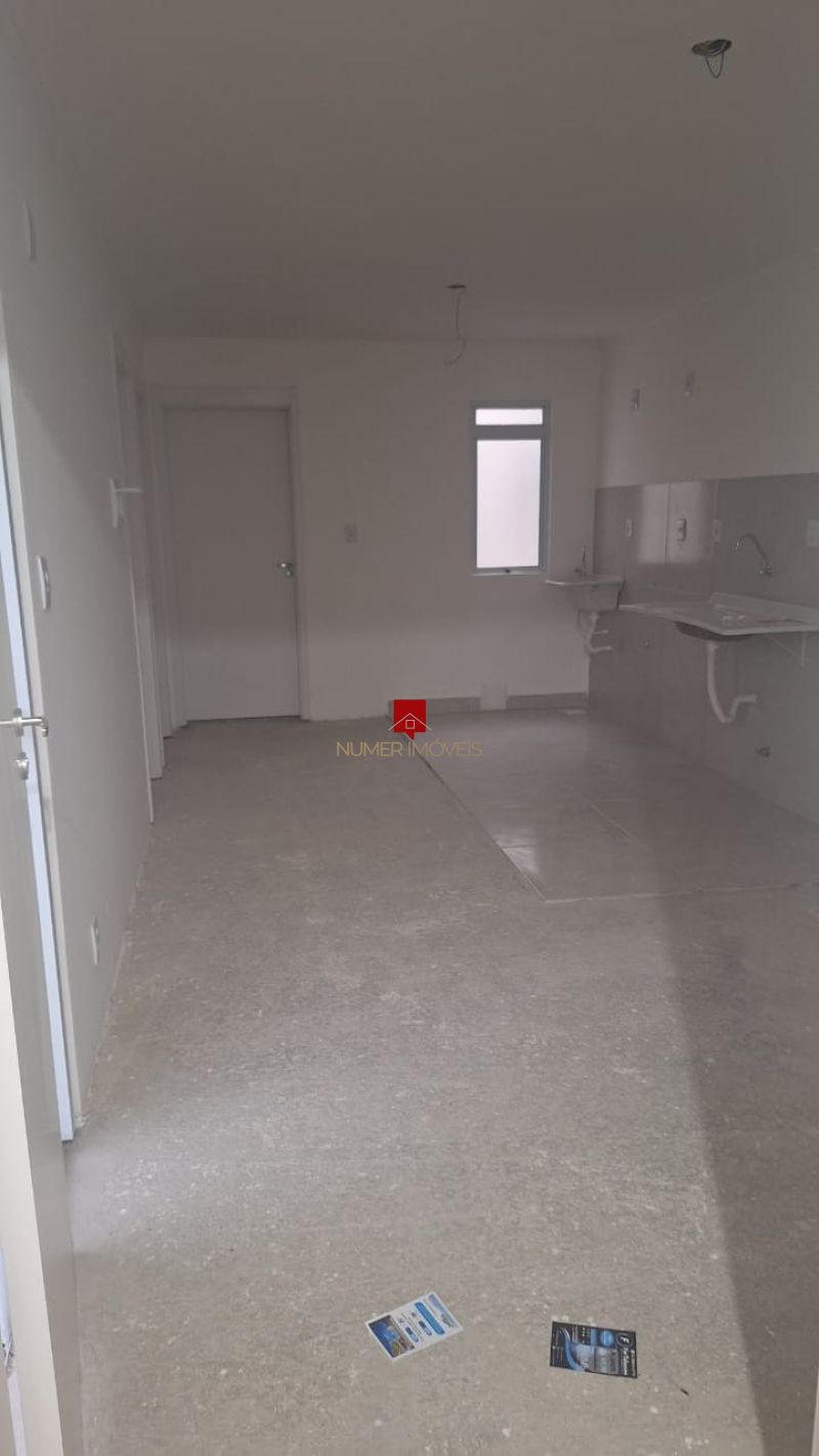 APARTAMENTO 2 Dormit&oacuterios no bairro TRÊS VENDAS em PELOTAS