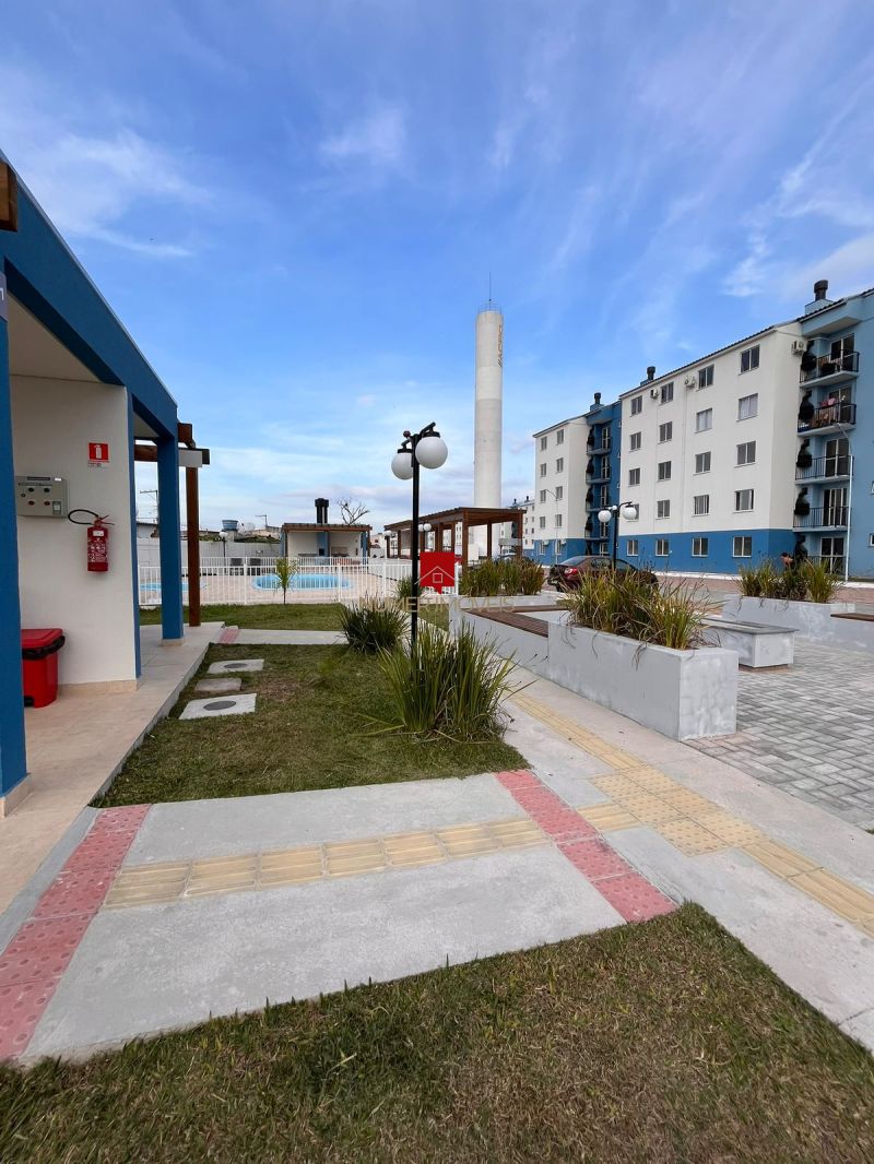 APARTAMENTO 2 Dormit&oacuterios no bairro TRÊS VENDAS em PELOTAS