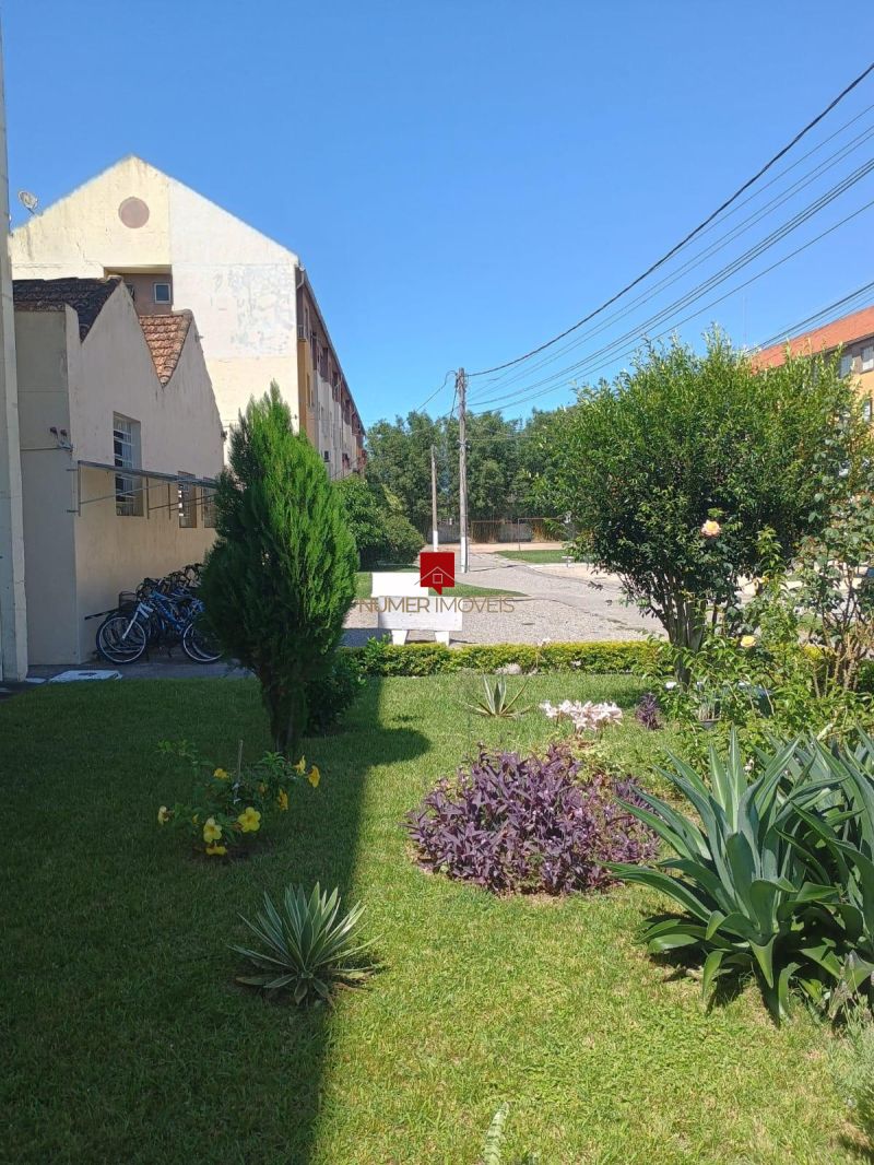 APARTAMENTO 2 Dormit&oacuterios no bairro TRÊS VENDAS em PELOTAS