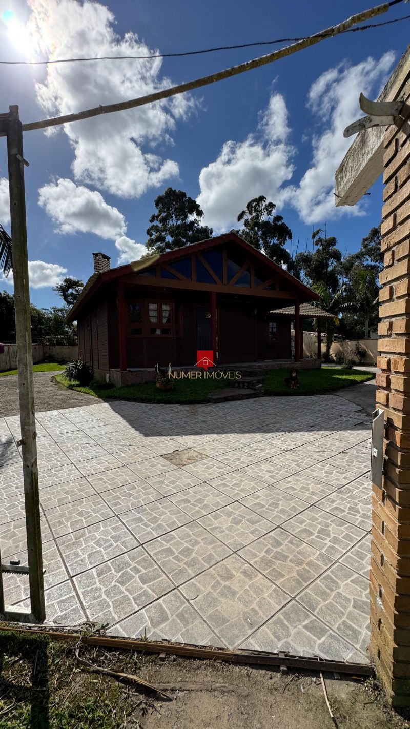 CASA 2 Dormit&oacuterios no bairro LARANJAL em PELOTAS