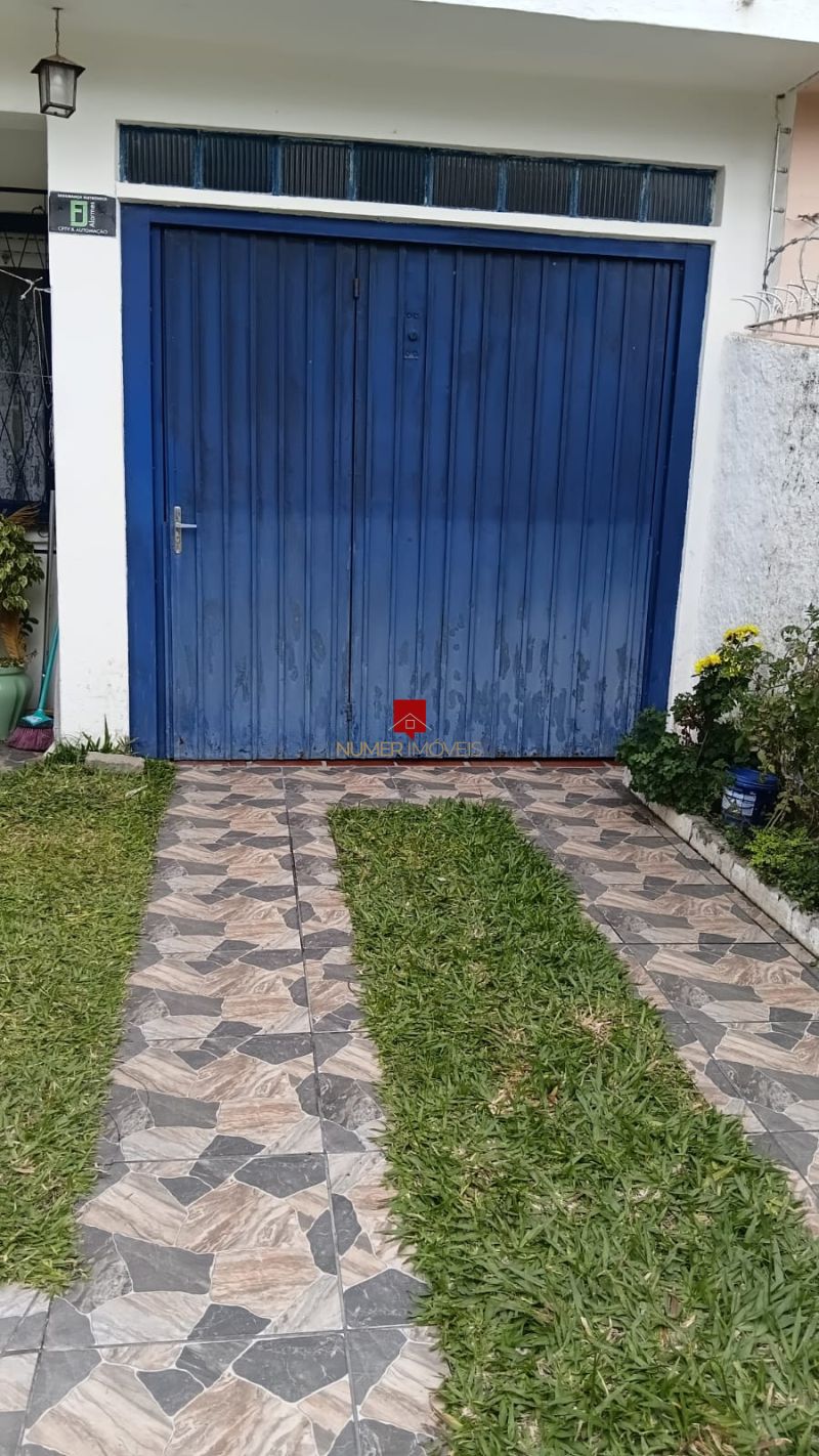 CASA PRÓXIMO AO FÓRUM 