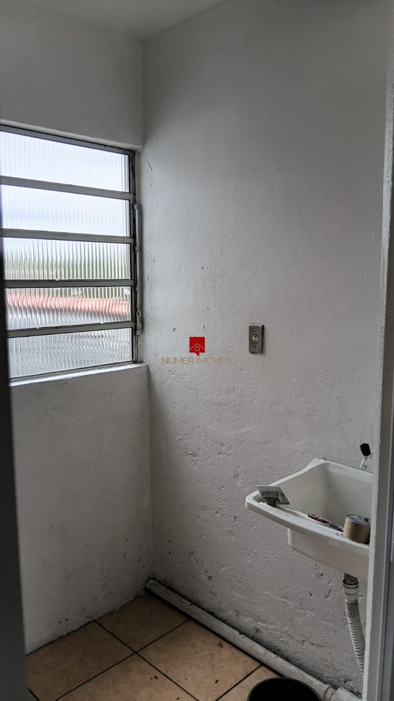 CASA PRÓXIMO AO FÓRUM 