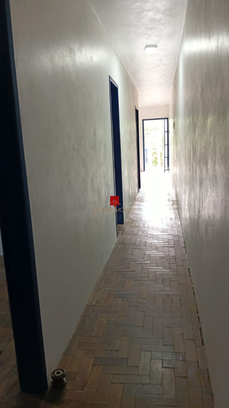 CASA PRÓXIMO AO FÓRUM 