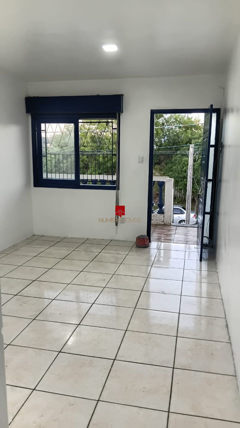CASA PRÓXIMO AO FÓRUM 