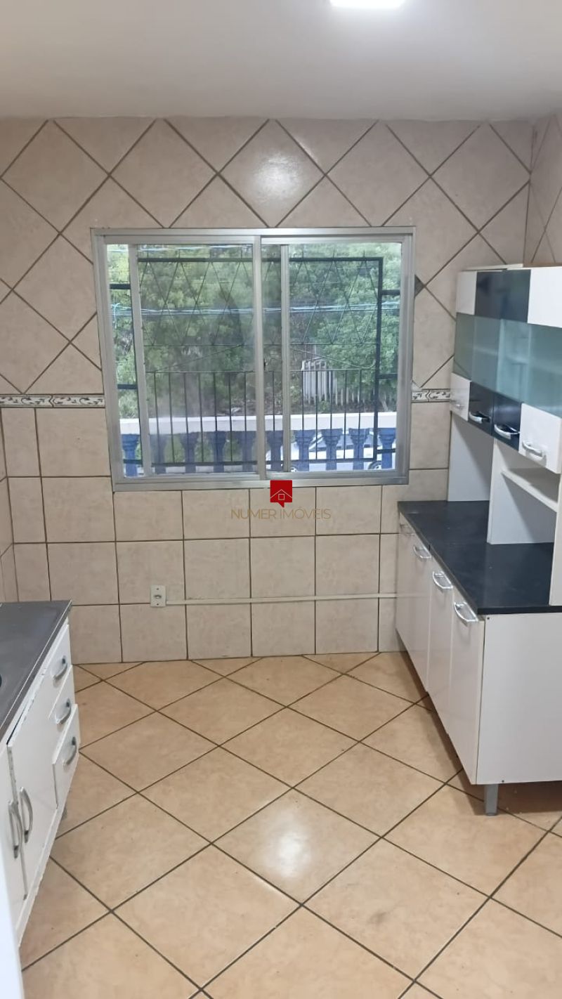 CASA PRÓXIMO AO FÓRUM 