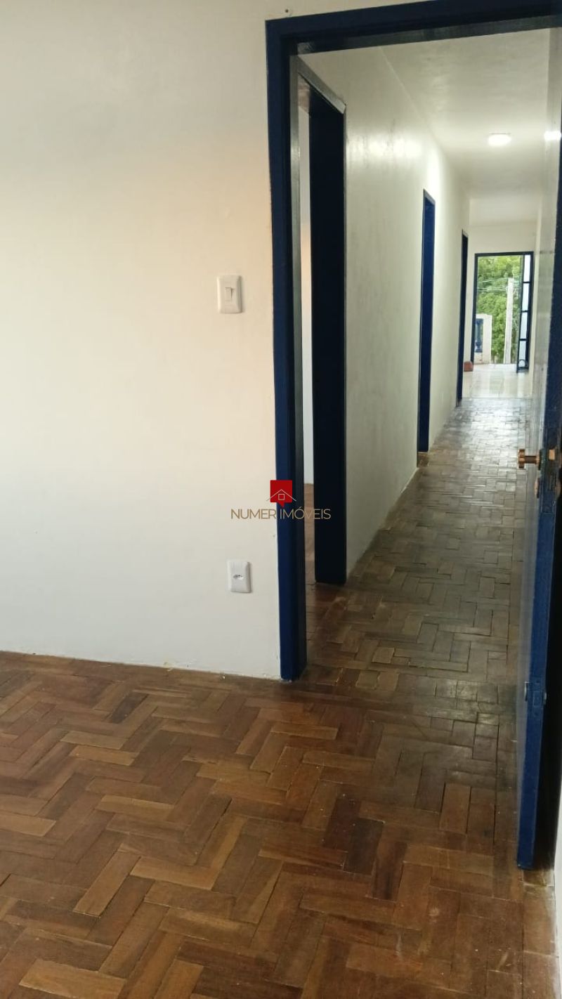 CASA PRÓXIMO AO FÓRUM 