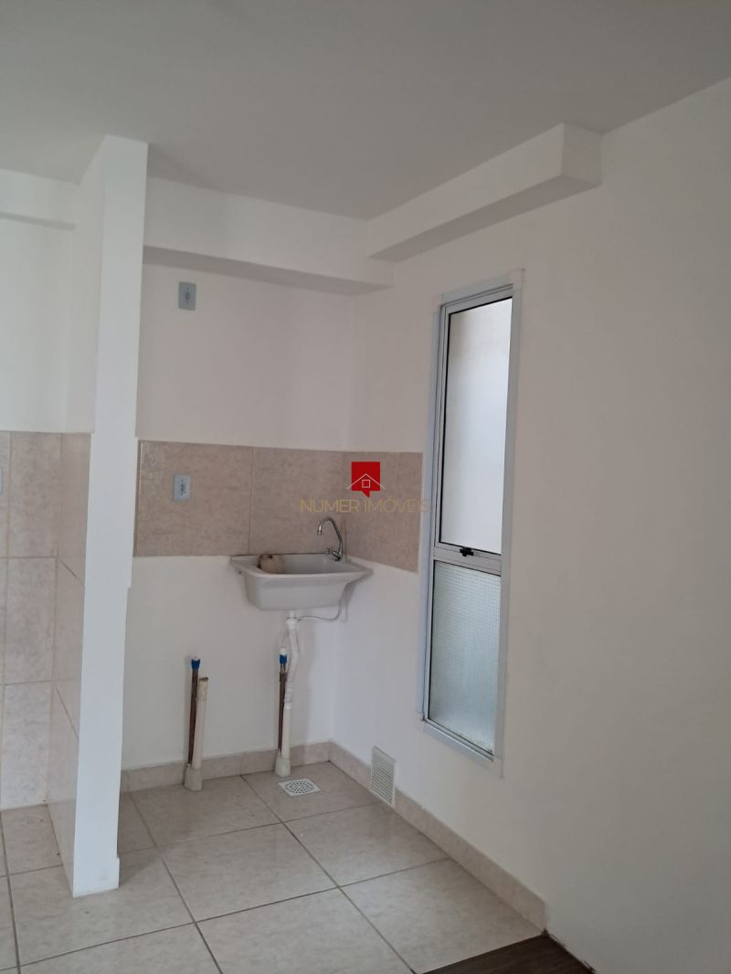 APARTAMENTO PRÓXIMO AO SUPERMERCADO KROLOW