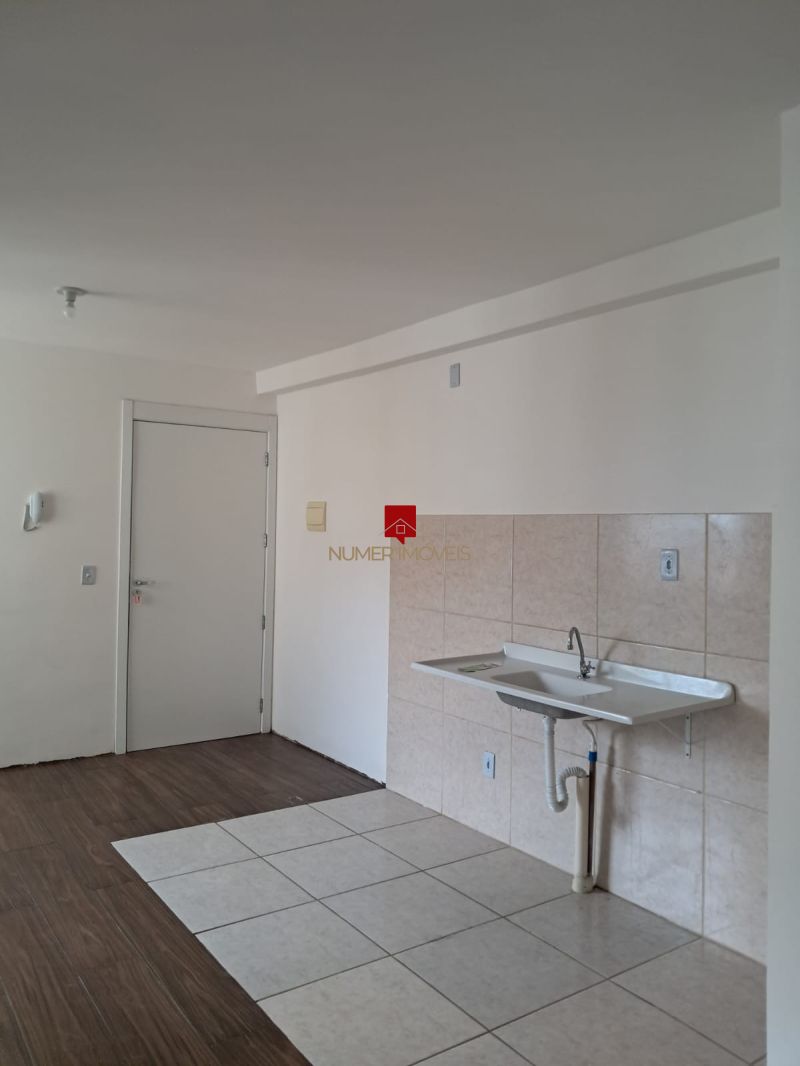 APARTAMENTO PRÓXIMO AO SUPERMERCADO KROLOW