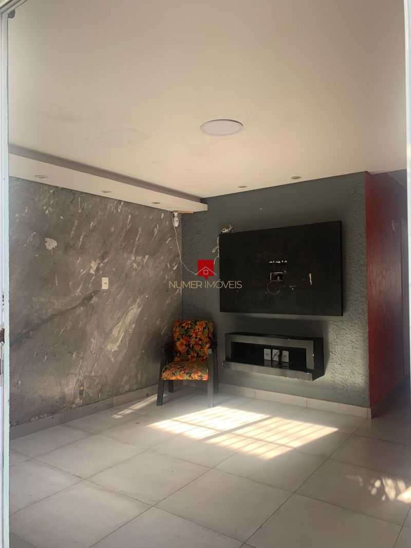 CASA PRÓXIMO AO KROLOW 