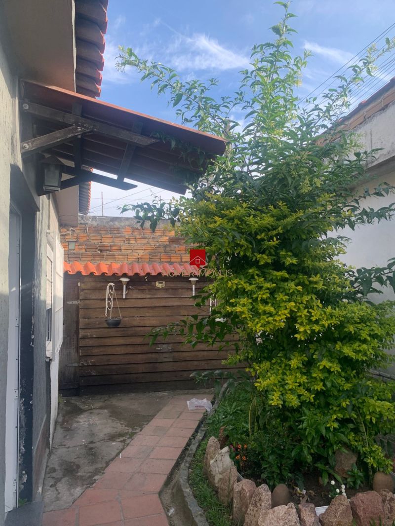 CASA PRÓXIMO AO KROLOW 