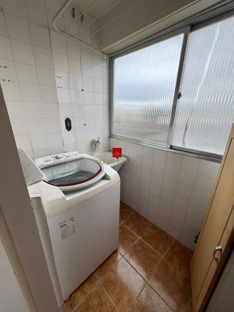 APARTAMENTO CENTRAL MOBILIADO