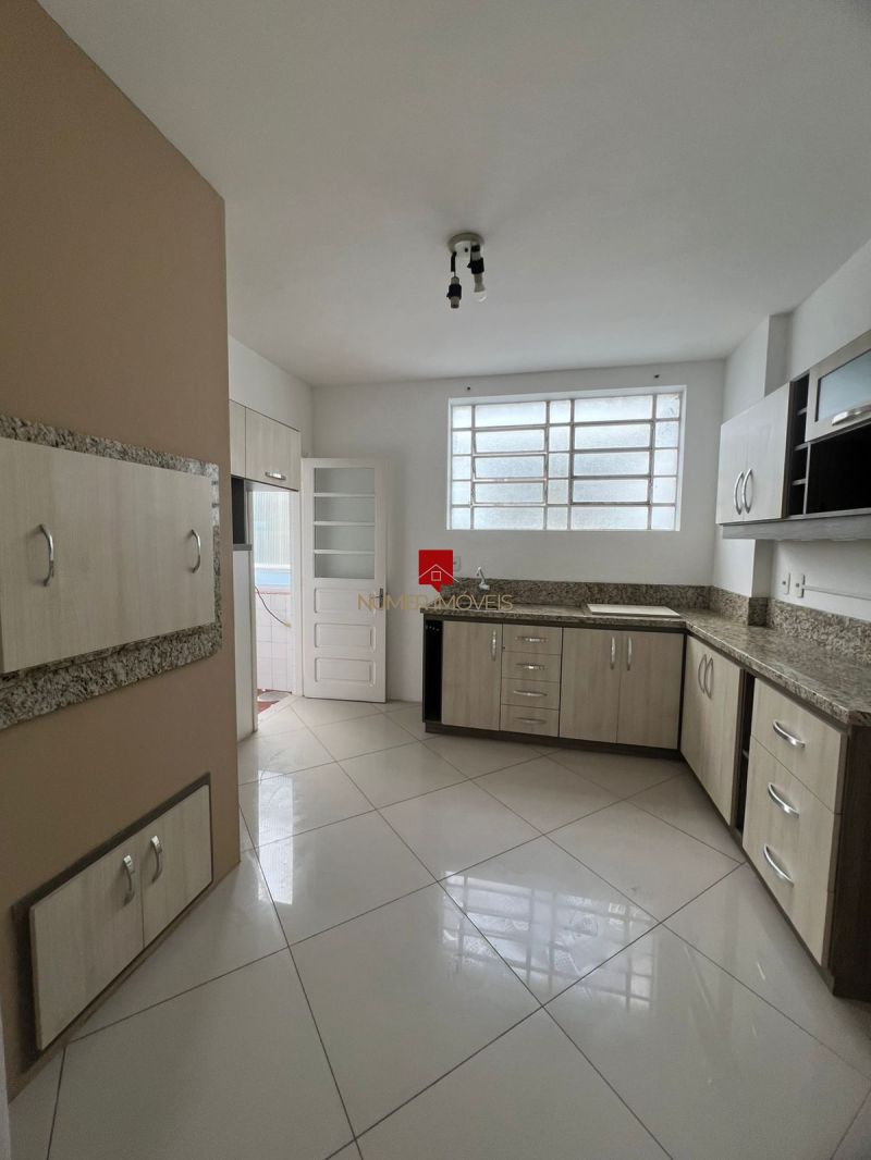 APARTAMENTO 3Dormitórios no bairro CENTRO em PELOTAS