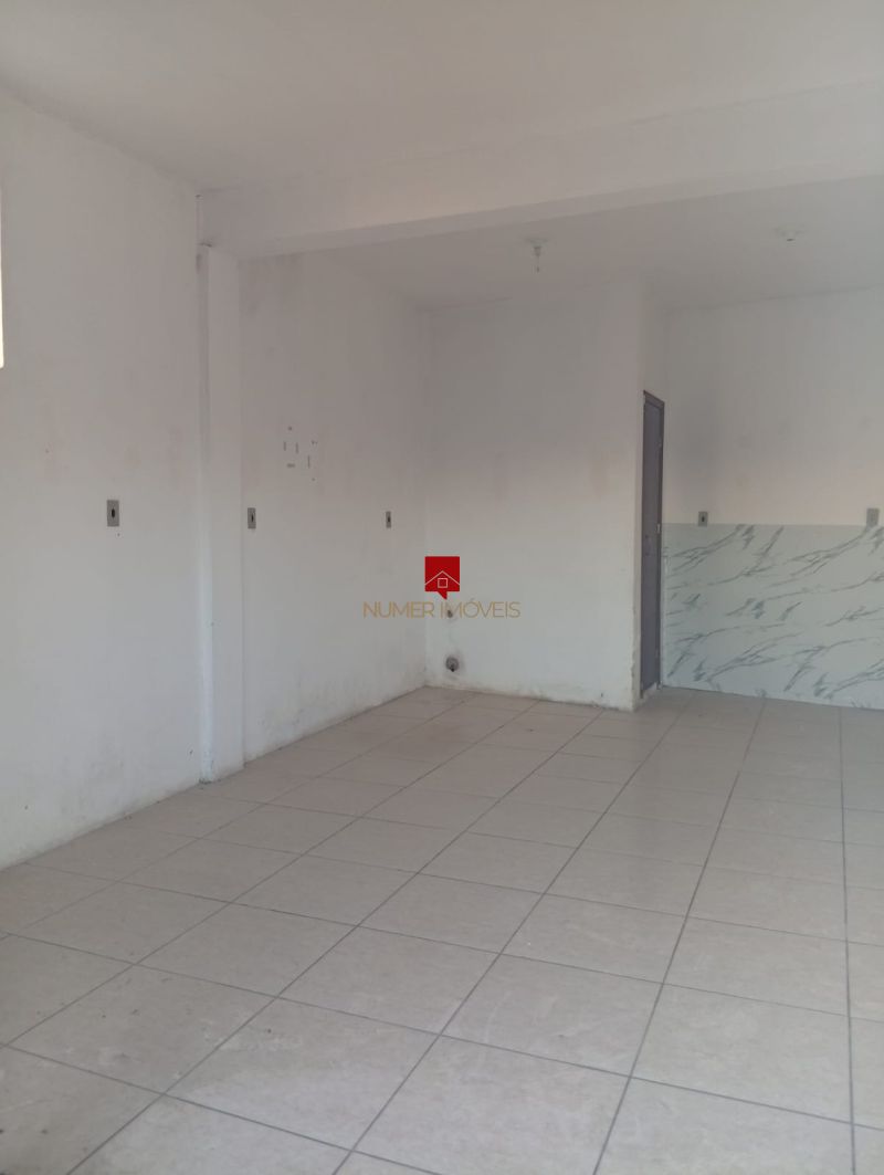 SALA COMERCIAL PRÓXIMO AO PASSO DO SALSO