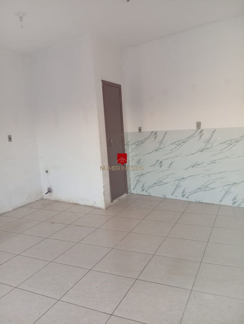 SALA COMERCIAL PRÓXIMO AO PASSO DO SALSO