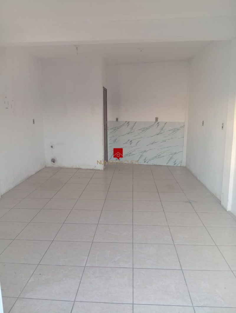 SALA COMERCIAL PRÓXIMO AO PASSO DO SALSO
