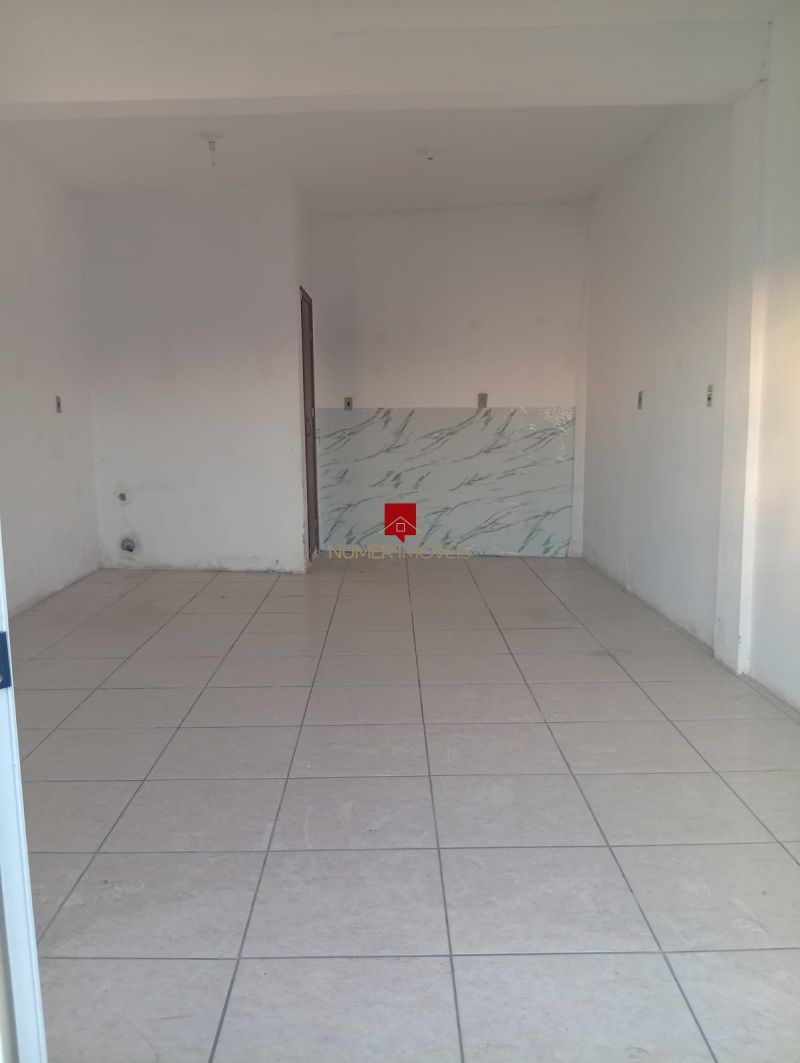 SALA COMERCIAL PRÓXIMO AO PASSO DO SALSO