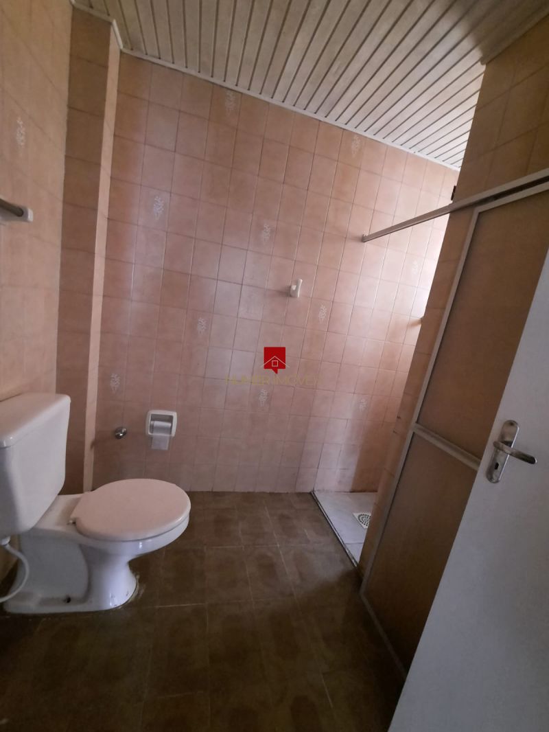 APARTAMENTO CENTRAL COM GARAGEM COBERTA
