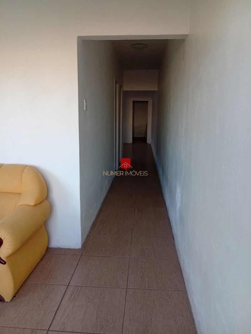 CASA AMPLA COM AR CONDICIONADO NO FRAGATA