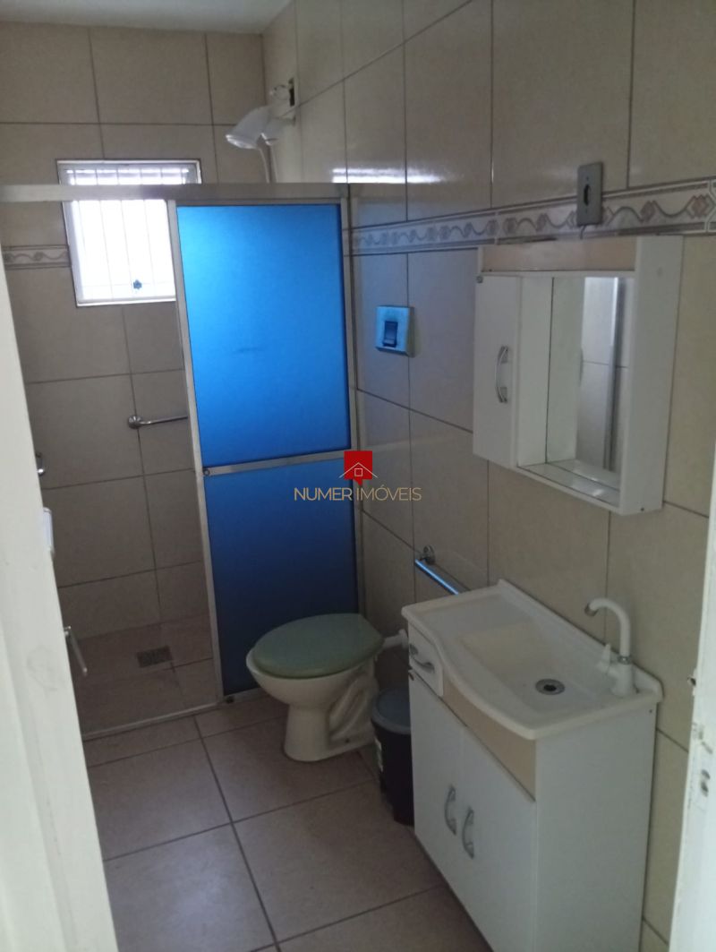 CASA AMPLA COM AR CONDICIONADO NO FRAGATA