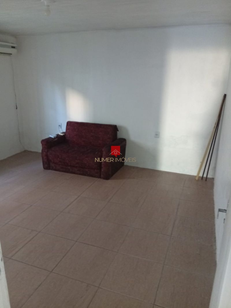 CASA AMPLA COM AR CONDICIONADO NO FRAGATA