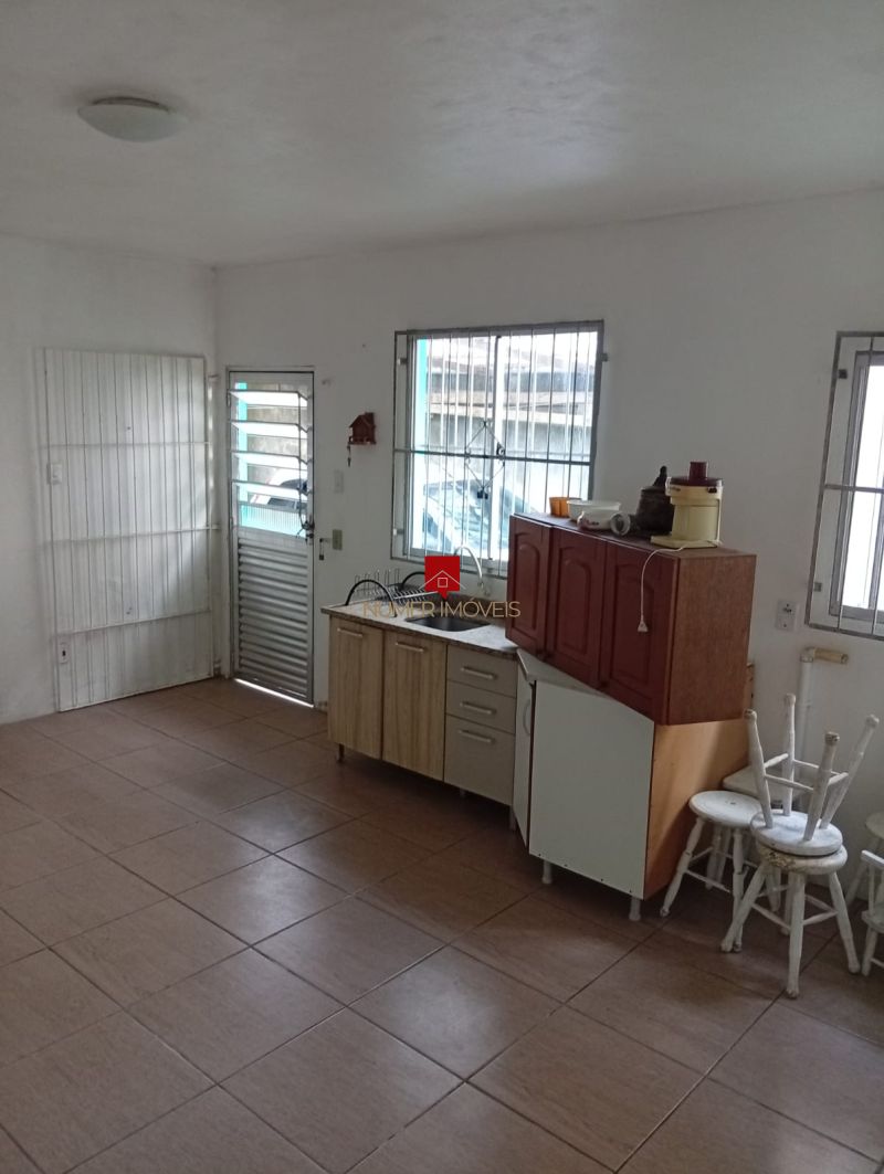 CASA AMPLA COM AR CONDICIONADO NO FRAGATA
