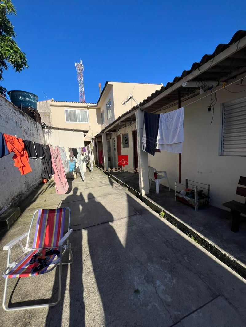 CASA A POUCOS METROS DA AV. DUQUE DE CAXIAS