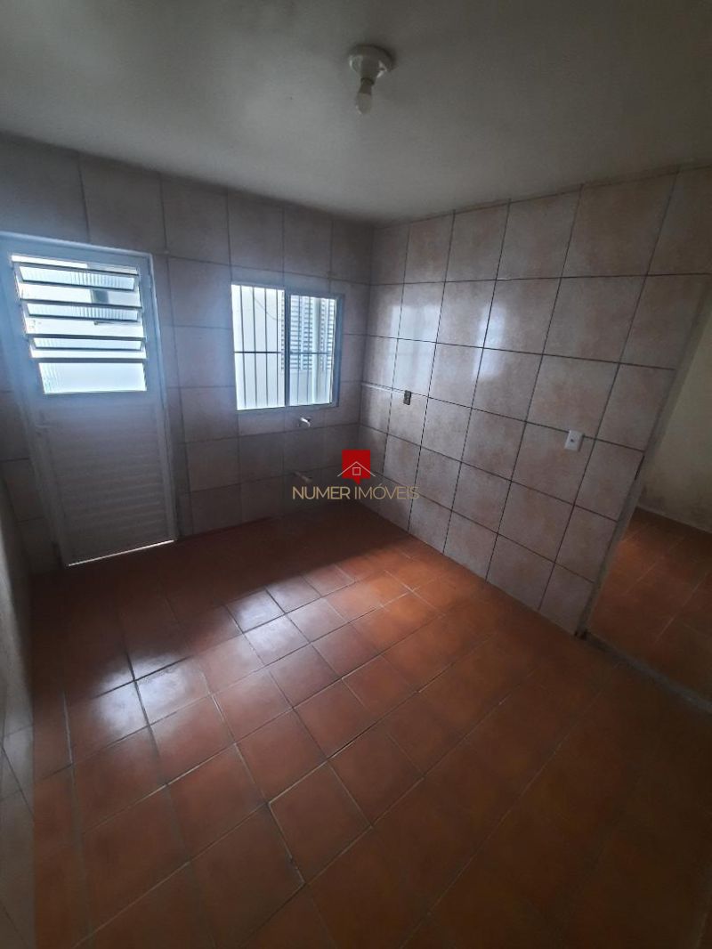 CASA A POUCOS METROS DA AV. DUQUE DE CAXIAS