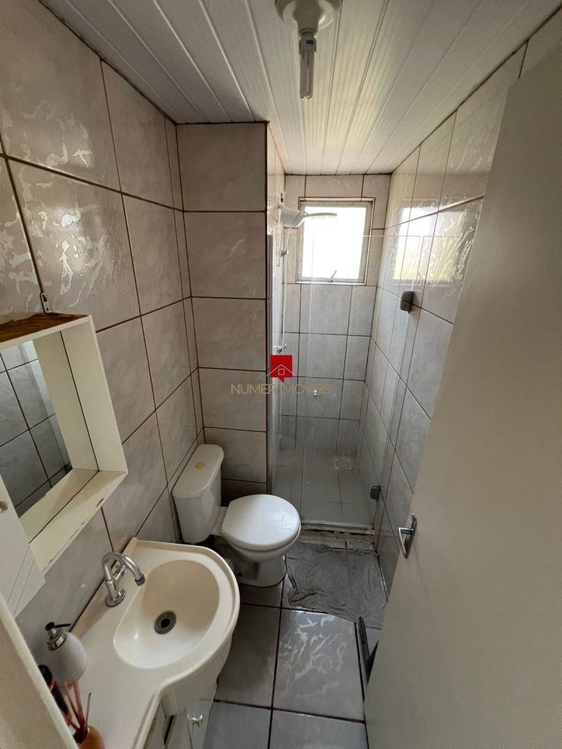 APARTAMENTO MOBILIADO COM EXCELENTE LOCALIZAÇÃO