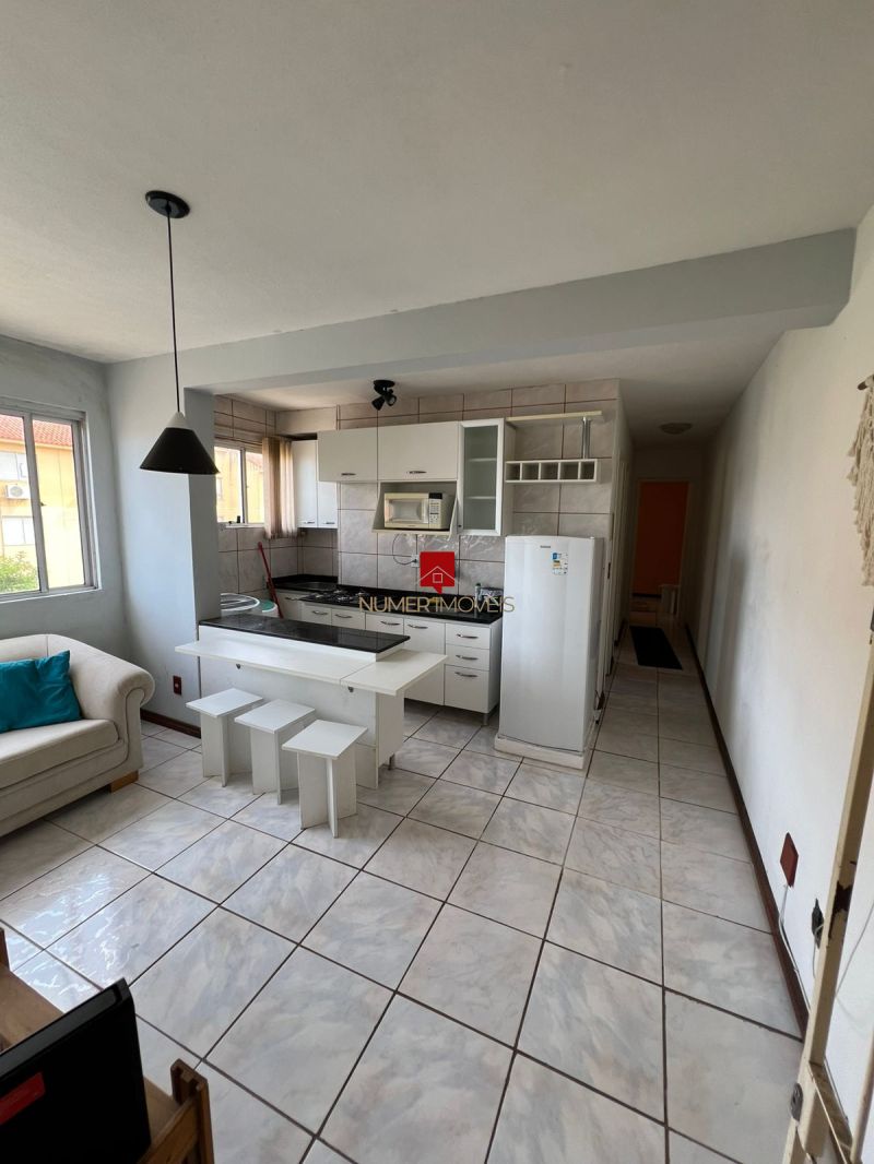 APARTAMENTO MOBILIADO COM EXCELENTE LOCALIZAÇÃO