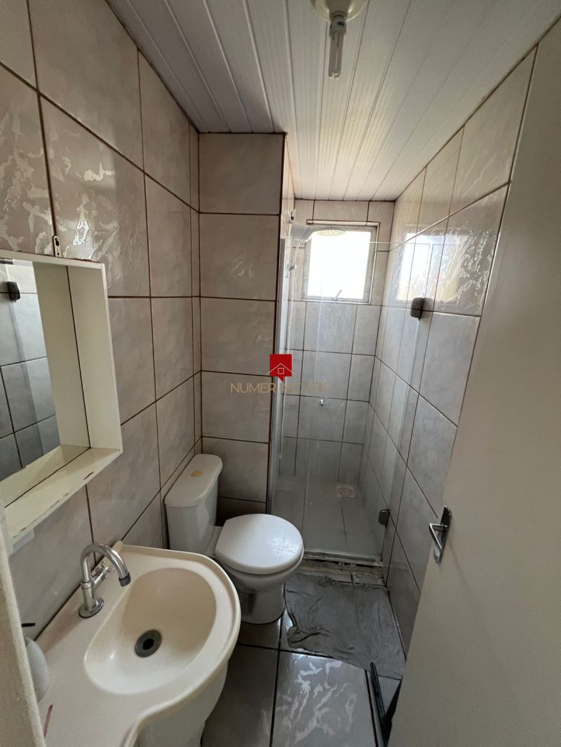 APARTAMENTO MOBILIADO COM EXCELENTE LOCALIZAÇÃO