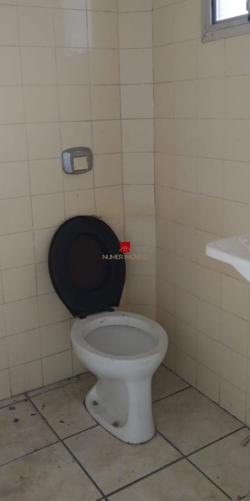 APARTAMENTO AMPLO COM GARAGEM  NO CENTRO
