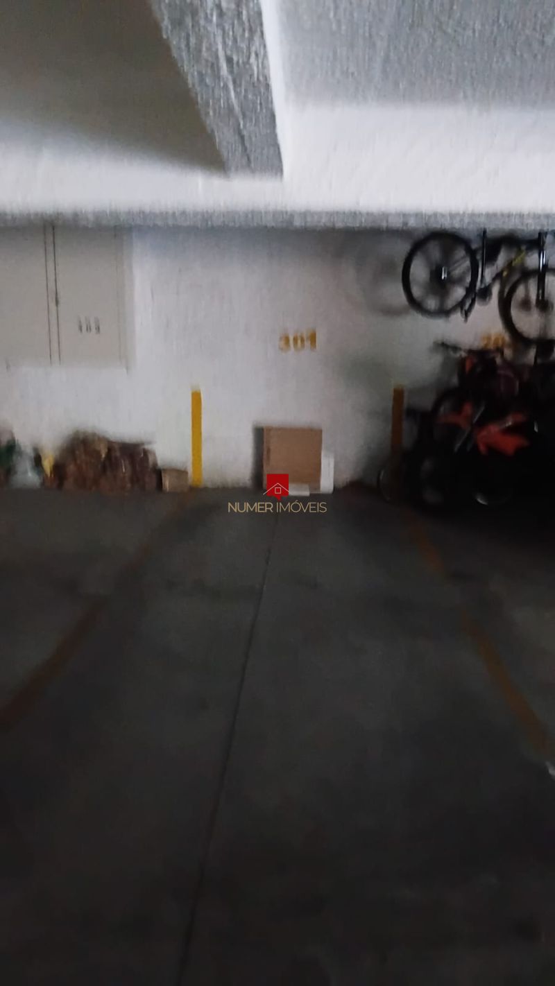 APARTAMENTO AMPLO COM GARAGEM  NO CENTRO