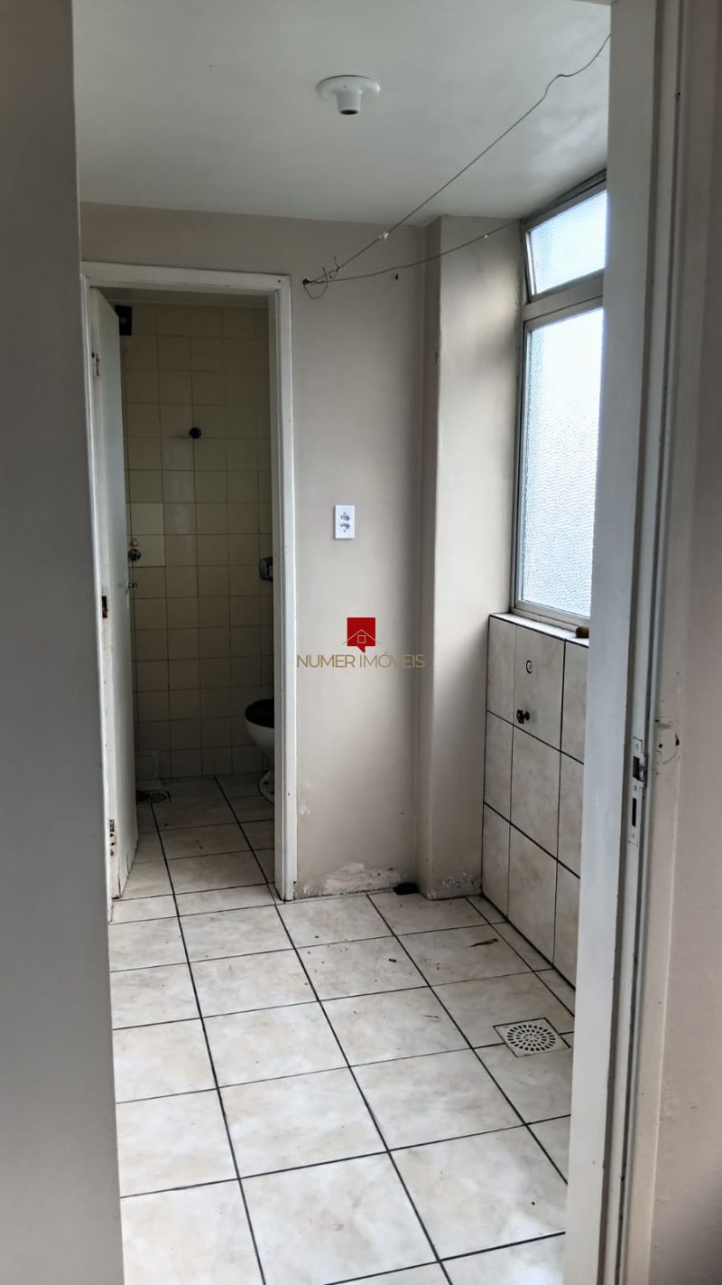 APARTAMENTO AMPLO COM GARAGEM  NO CENTRO