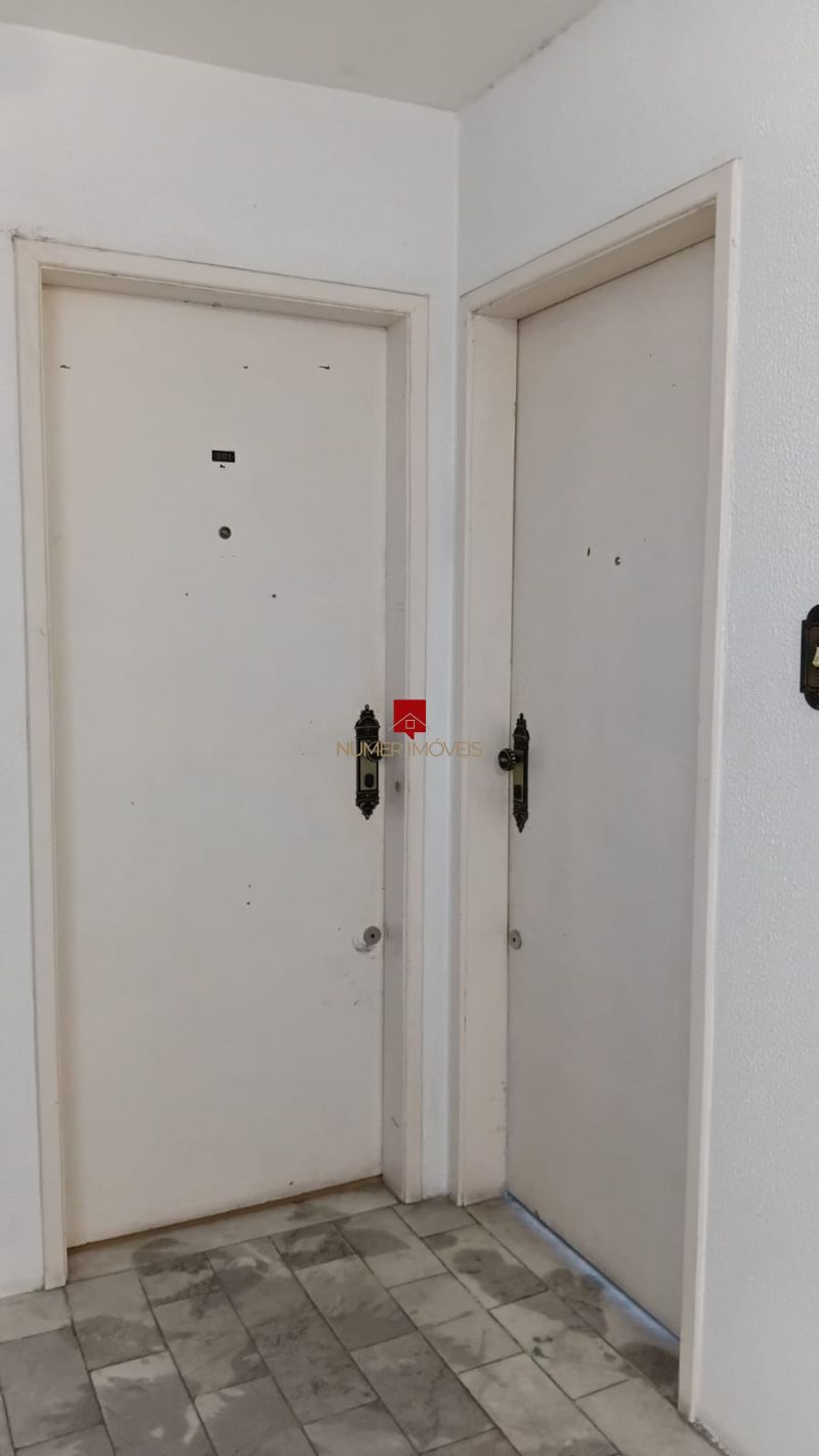 APARTAMENTO AMPLO COM GARAGEM  NO CENTRO
