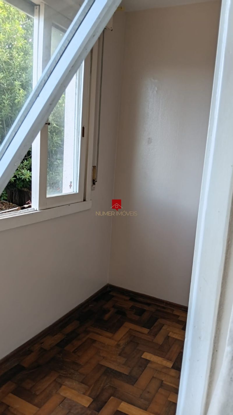 APARTAMENTO AMPLO COM GARAGEM  NO CENTRO