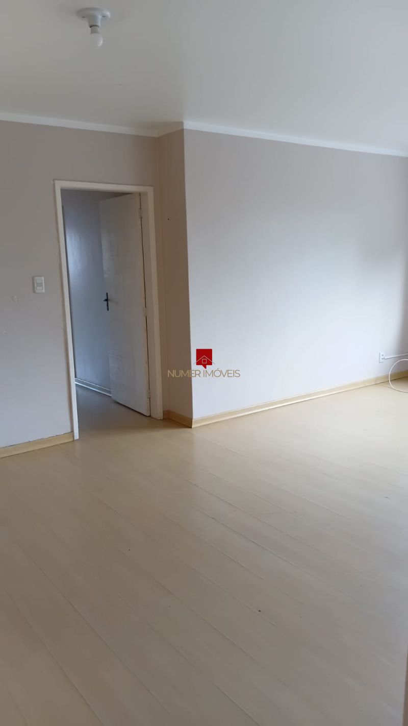 APARTAMENTO AMPLO COM GARAGEM  NO CENTRO
